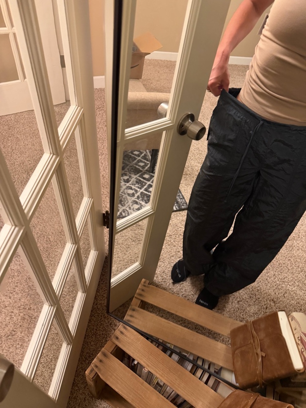 Pants - Picture 3 of 4
